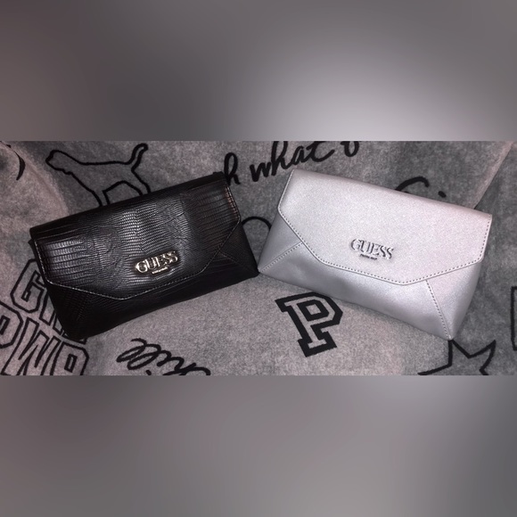 New Guess Magnetic Snap-closure Handbag/Shoulderbag- Silver/Silver - Picture 1 of 4